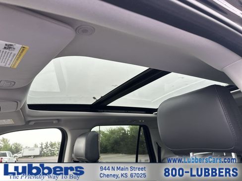 Used 2025 Ford Expedition Max Active image 21