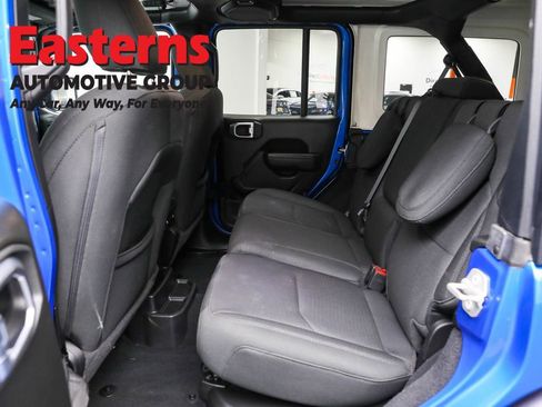 Used 2023 Jeep Wrangler Unlimited w/ Cold Weather Group AWD/4WD image 24