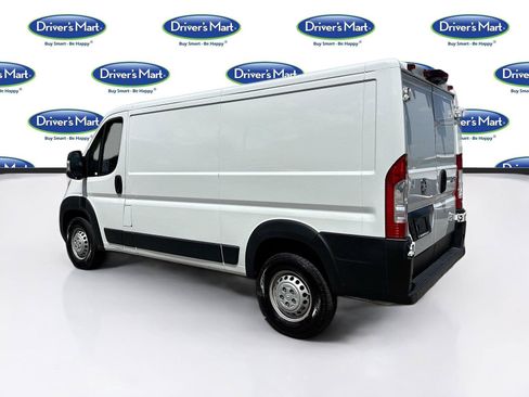 Used 2025 RAM ProMaster 2500 w/ Convenience Group FWD image 5