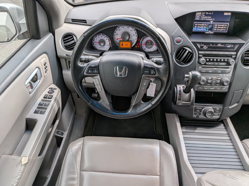 Used 2015 Honda Pilot Touring image 17