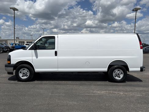 New 2026 GMC Savana 3500 Extended w/ Driver Convenience Package RWD image 6