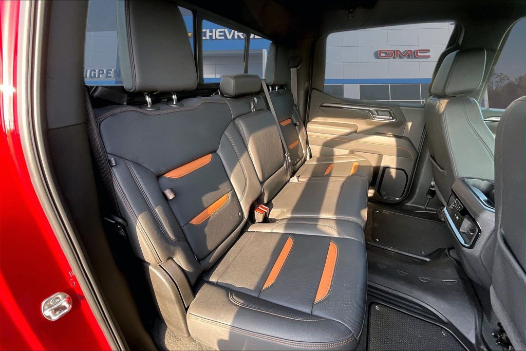 Used 2025 GMC Sierra 1500 AT4 w/ AT4 Premium Package AWD/4WD image 26