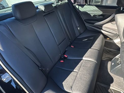 Used 2018 BMW 320i xDrive Sedan image 16