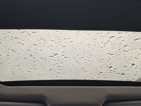 Used 2025 Nissan Rogue SL w/ Tech Package image 12