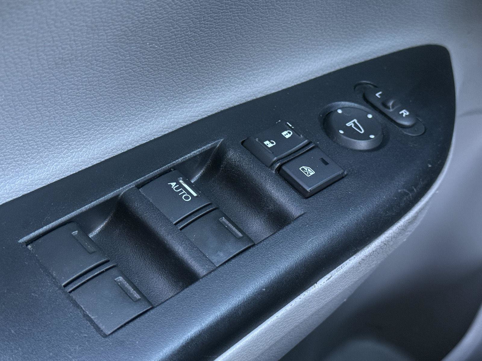 Used 2013 Honda Accord LX image 31