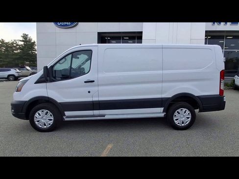 Certified 2025 Ford Transit 250 Low Roof w/ Exterior Upgrade Package RWD image 5