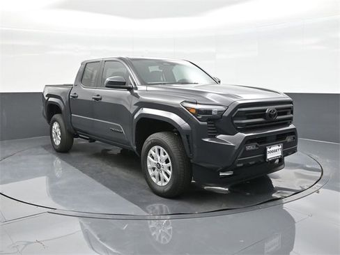 New 2025 Toyota Tacoma SR5 image 22