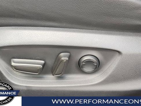 Used 2018 Toyota Camry SE image 14