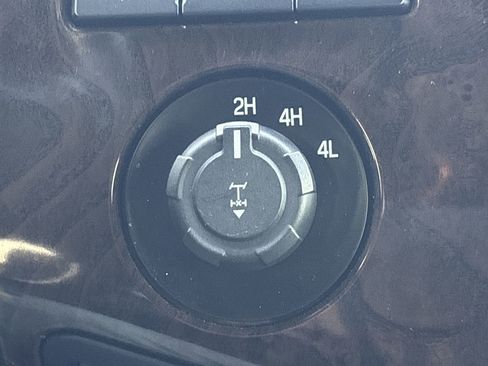 Used 2015 Ford F250 Platinum w/ FX4 Off-Road Package image 26