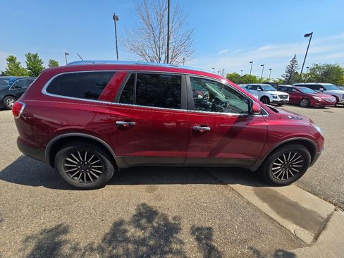 Used 2010 Buick Enclave CXL AWD/4WD image 17