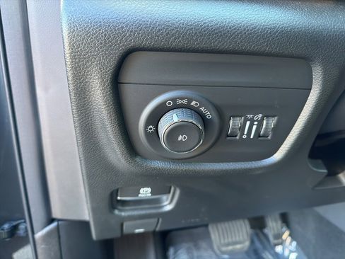 Certified 2022 Jeep Grand Cherokee Limited image 7