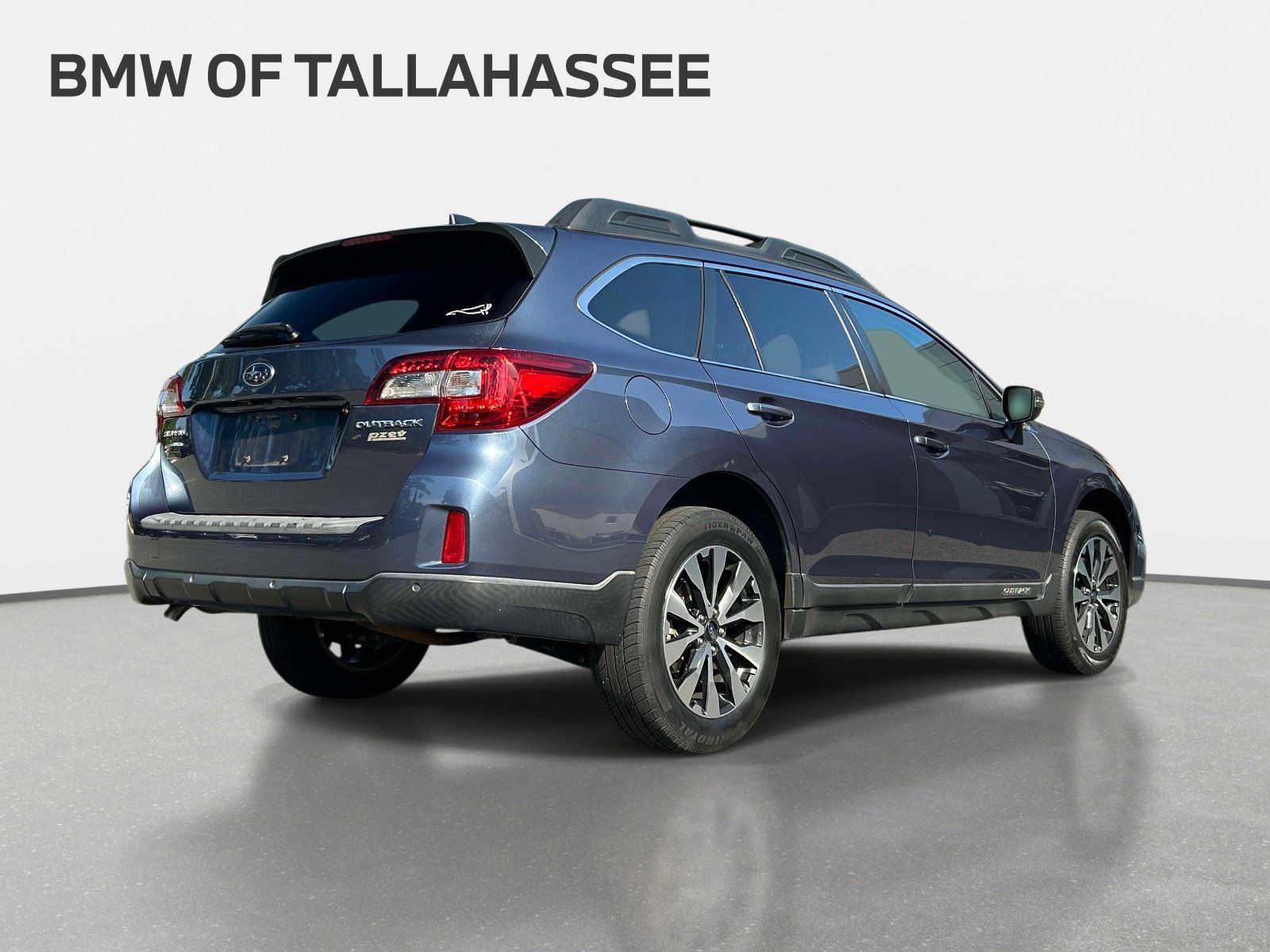 Used 2017 Subaru Outback 2.5i Limited AWD/4WD image 5