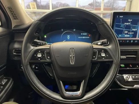 Used 2023 Lincoln Corsair Grand Touring image 18