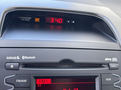 Used 2013 Kia Sorento LX image 12