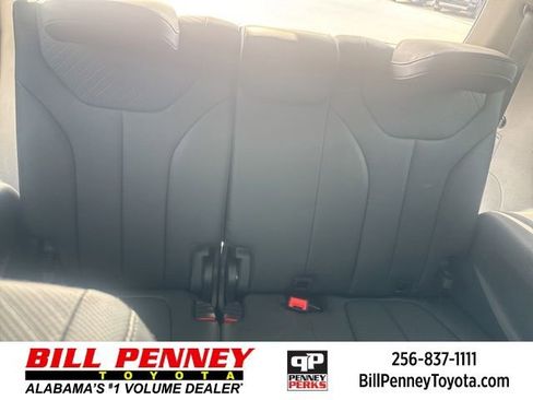 Used 2025 Hyundai Palisade SEL image 18