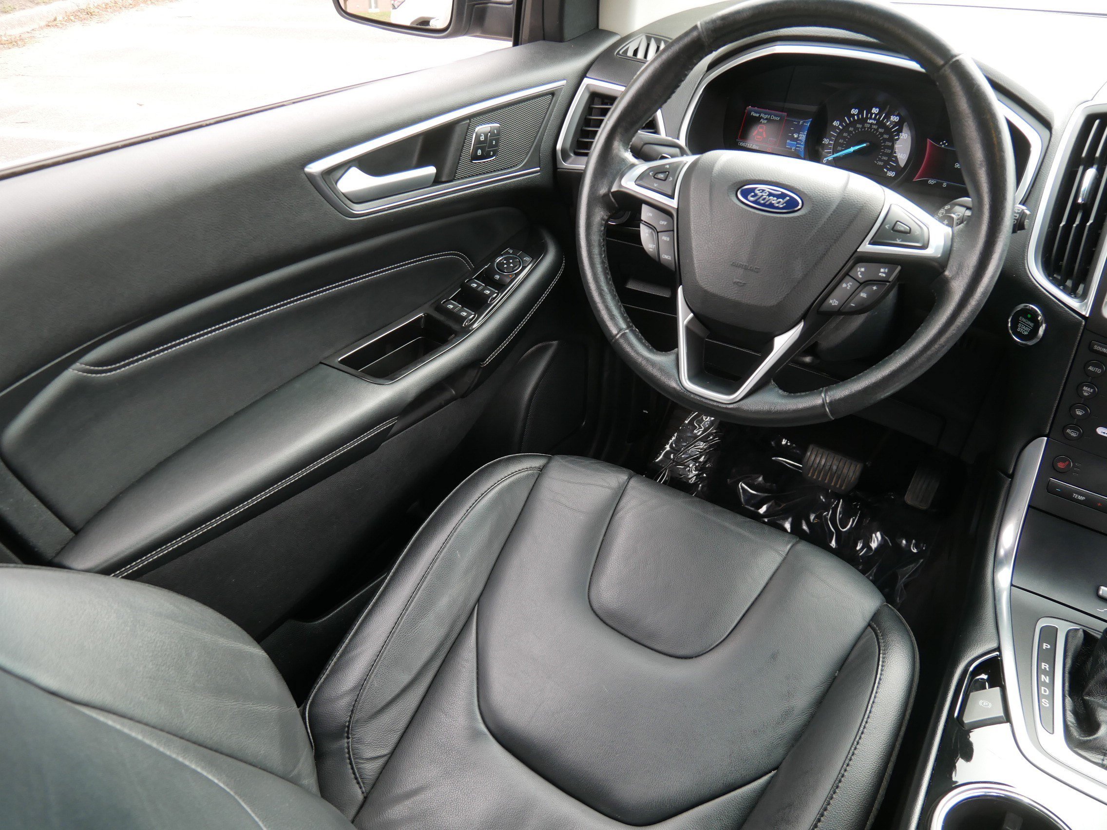 Used 2016 Ford Edge Titanium AWD/4WD image 9