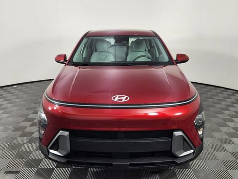 Certified 2025 Hyundai Kona SE AWD/4WD image 8