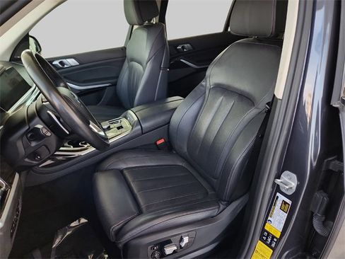 Used 2021 BMW X7 xDrive40i w/ Premium Package image 26