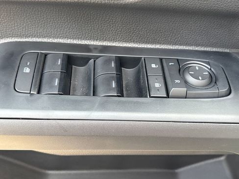 New 2026 Toyota Tacoma SR5 AWD/4WD image 8