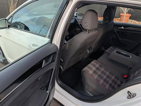 Used 2017 Volkswagen GTI S image 22