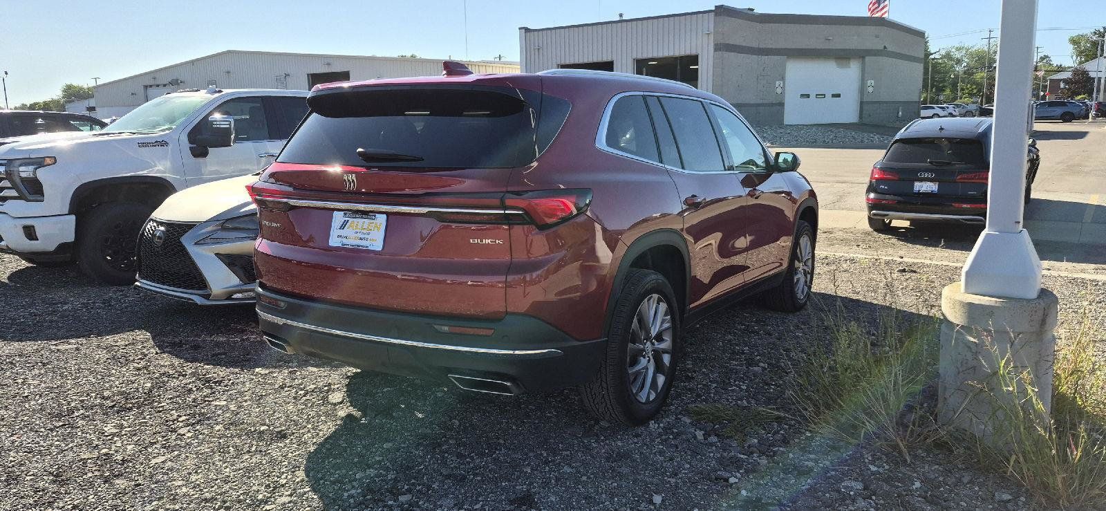 Used 2026 Buick Enclave Preferred FWD image 3