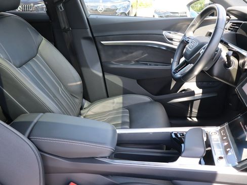 Used 2022 Audi e-tron Chronos w/ Chronos Package AWD/4WD image 14