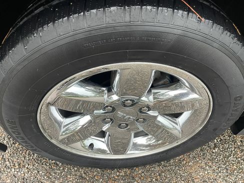 Used 2015 Chevrolet Tahoe LT AWD/4WD image 9