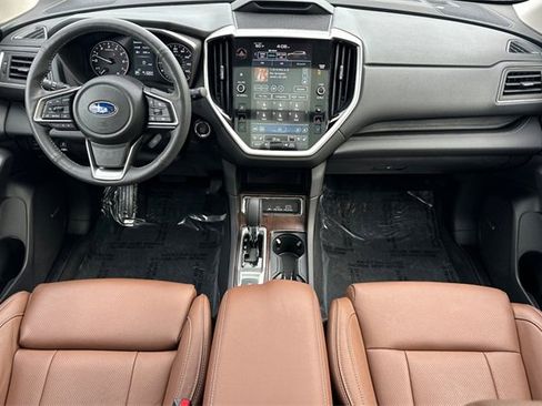 Used 2024 Subaru Ascent Touring w/ Popular Package #2 image 15
