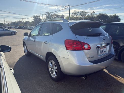 Used 2013 Nissan Rogue SV w/ Premium Pkg AWD/4WD image 7