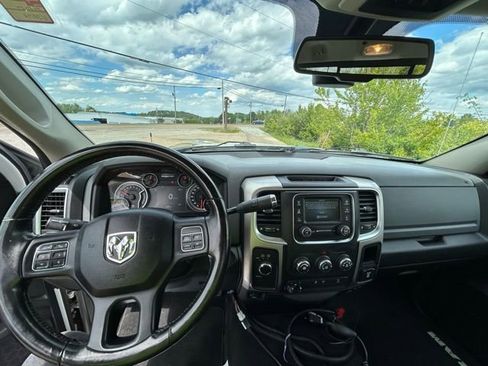 Used 2018 RAM 3500 SLT w/ Popular Equipment Group AWD/4WD image 18