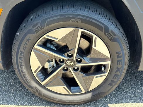 Certified 2025 Hyundai Tucson SEL AWD/4WD image 10