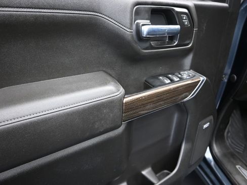 Used 2021 Chevrolet Silverado 1500 LT Trail Boss w/ Convenience Package II AWD/4WD image 11