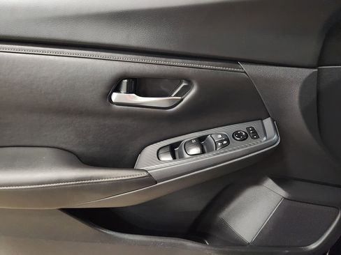Used 2023 Nissan Sentra SV FWD image 33