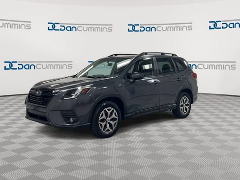Used 2023 Subaru Forester Premium AWD/4WD image 4