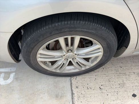Used 2010 INFINITI G37 x Sedan w/ Premium Pkg AWD/4WD image 8