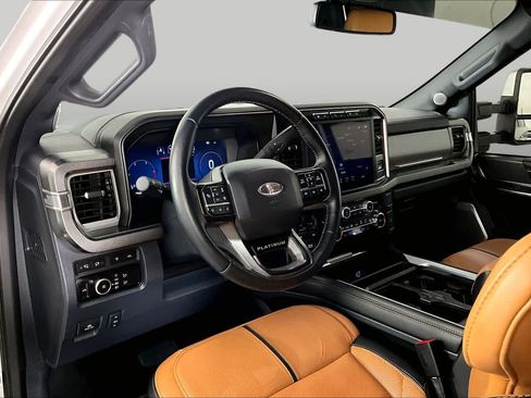 Used 2024 Ford F250 Platinum AWD/4WD image 16