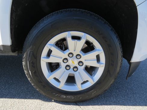 Used 2021 Chevrolet Colorado LT w/ Fleet Safety Package image 11