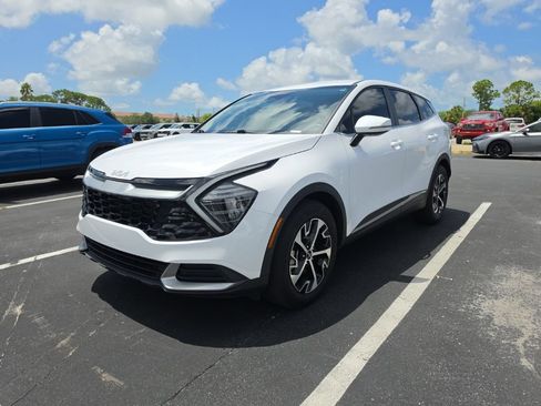 Certified 2024 Kia Sportage EX FWD image 5