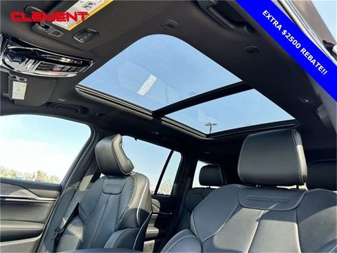 New 2024 Jeep Grand Cherokee Overland w/ Luxury Tech Group IV image 36