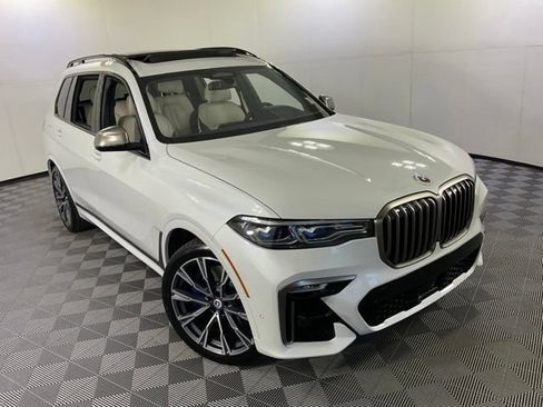 Used 2022 BMW X7 M50i w/ Dynamic Handling Package AWD/4WD image 46