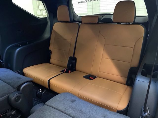 New 2027 Chevrolet Traverse Z71 w/ Enhanced Driving Package AWD/4WD image 28