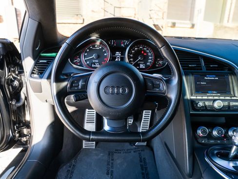 Used 2011 Audi R8 V10 AWD/4WD image 28