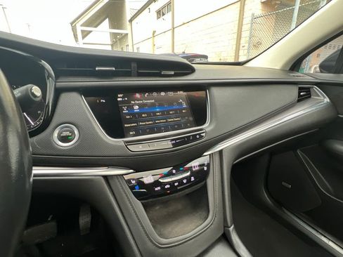Used 2019 Cadillac XT5 Premium Luxury w/ Advanced Security Package FWD image 20