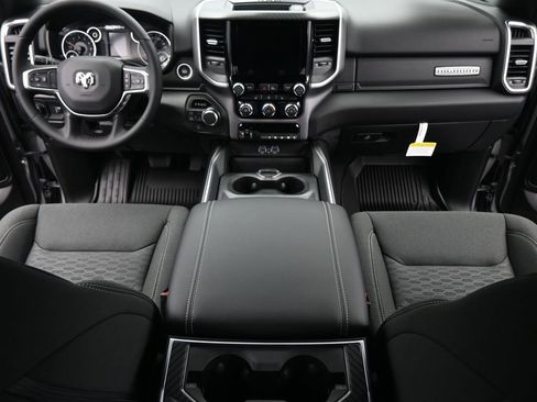 New 2026 RAM 1500 4x4 Crew Cab image 23