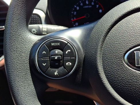 Used 2020 Kia Soul LX FWD image 22
