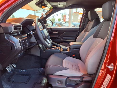 Certified 2025 Toyota Tacoma TRD Sport RWD image 15