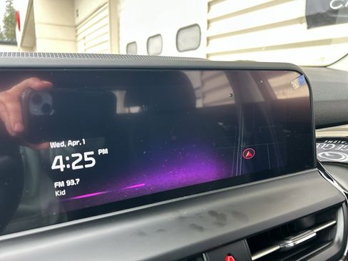 Certified 2025 Kia Seltos X-Line image 19