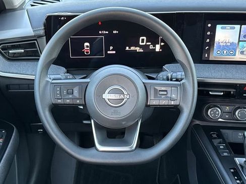 New 2025 Nissan Kicks SV image 14