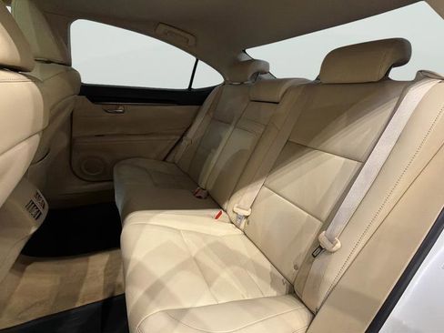Used 2013 Lexus ES 350 w/ Premium Pkg image 33