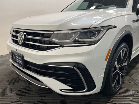 Used 2023 Volkswagen Tiguan SEL R-Line image 31